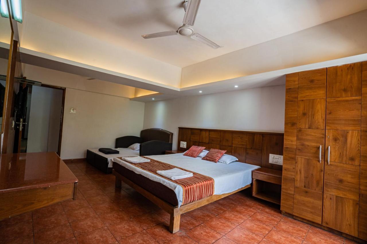 Royal Hills Hotel 3*